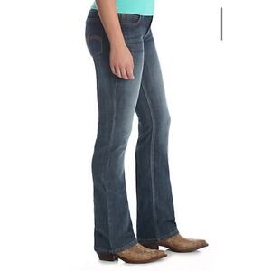 Wrangler Mid Rise Bootcut Denim Blue Jeans Womens 3 X 30 Flared Western Cowgirl